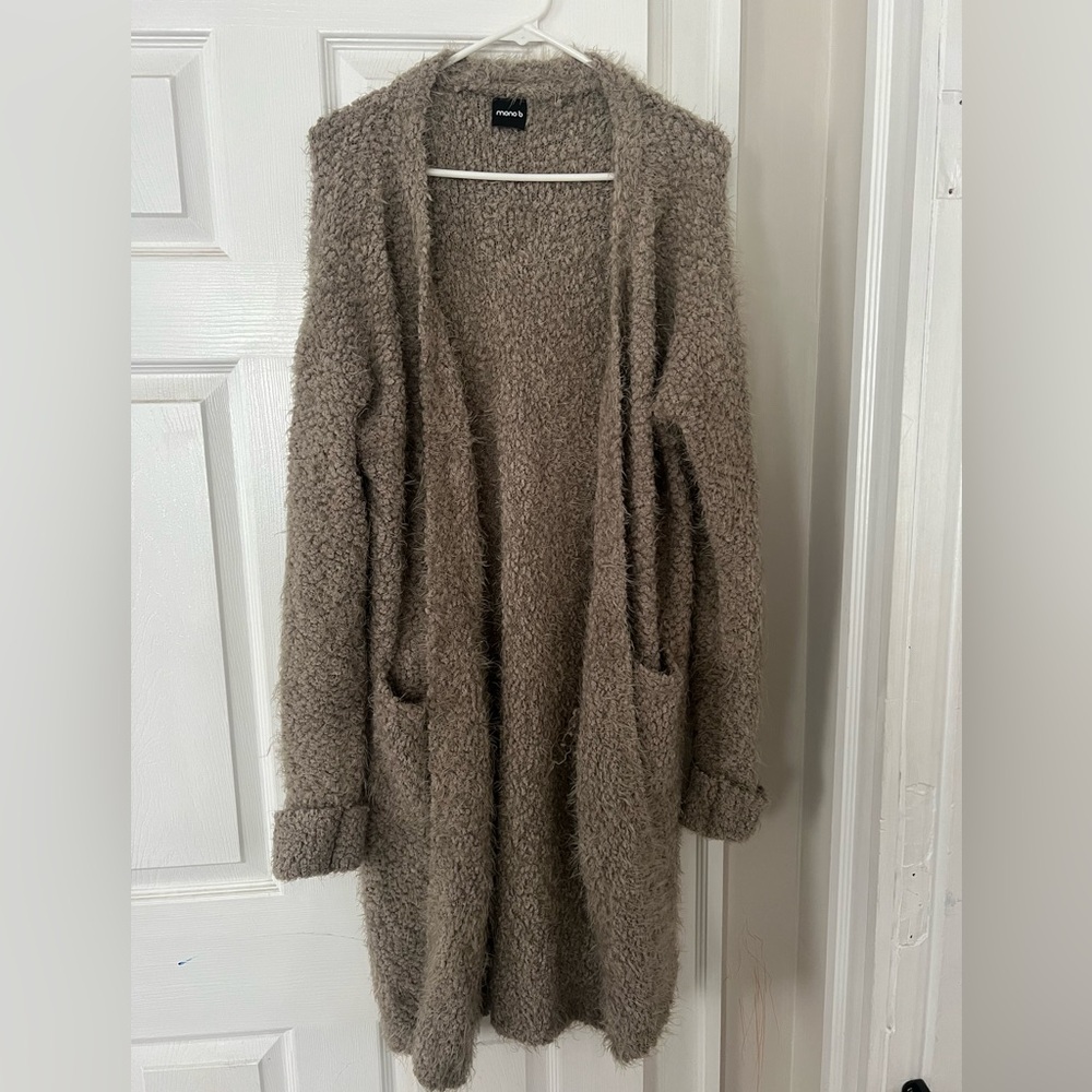 Cozy Textured Cardigan with Pockets - Picture 3 of 3